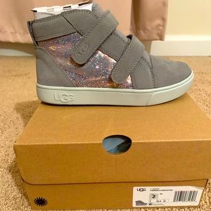 Ugg’s T Rennin ll Clear Glitter